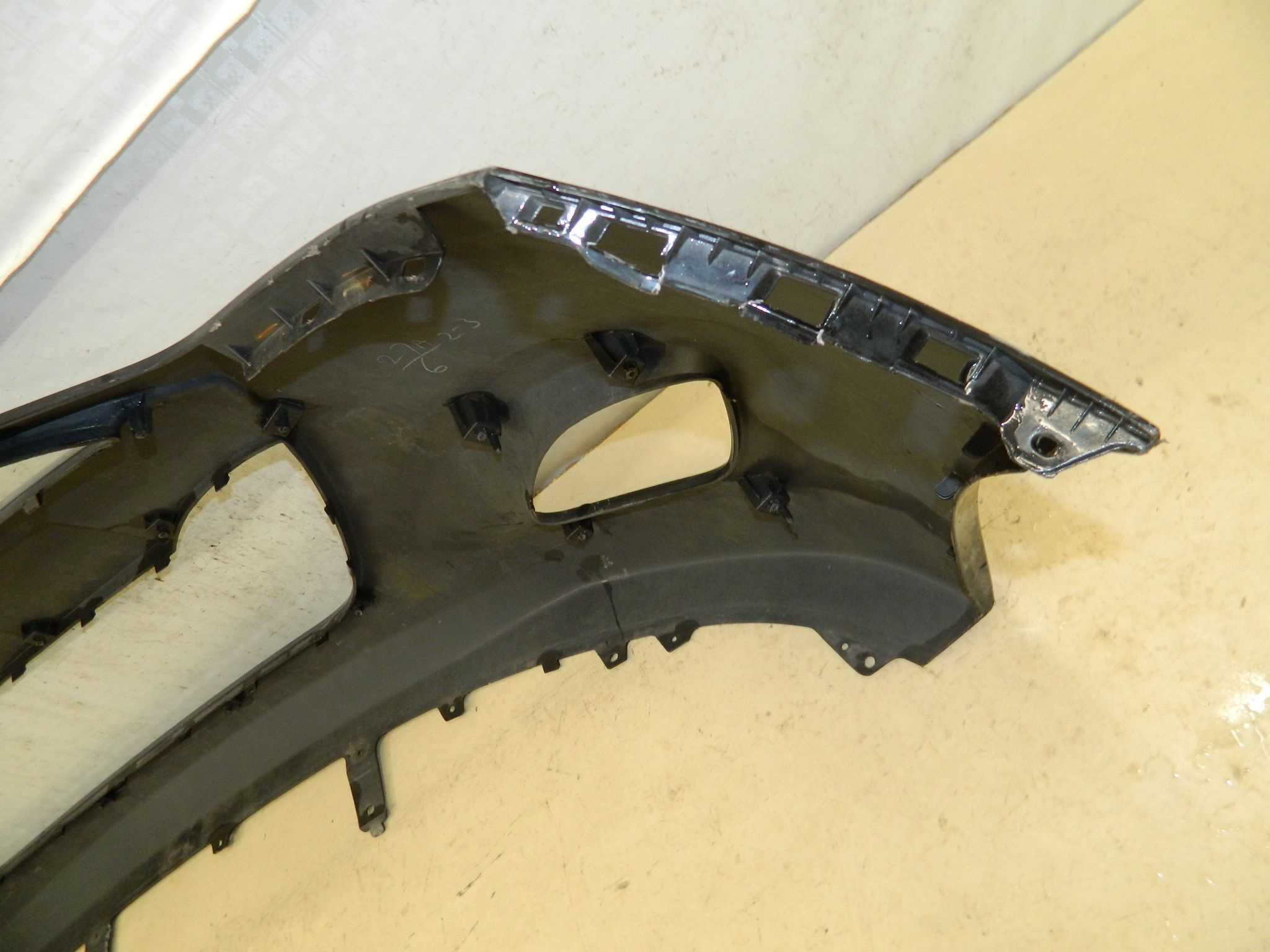 0e67e0246bf8d2fa451bf3344993d7dc-toyota_auris_150_front_fender_indicator_light.jpg