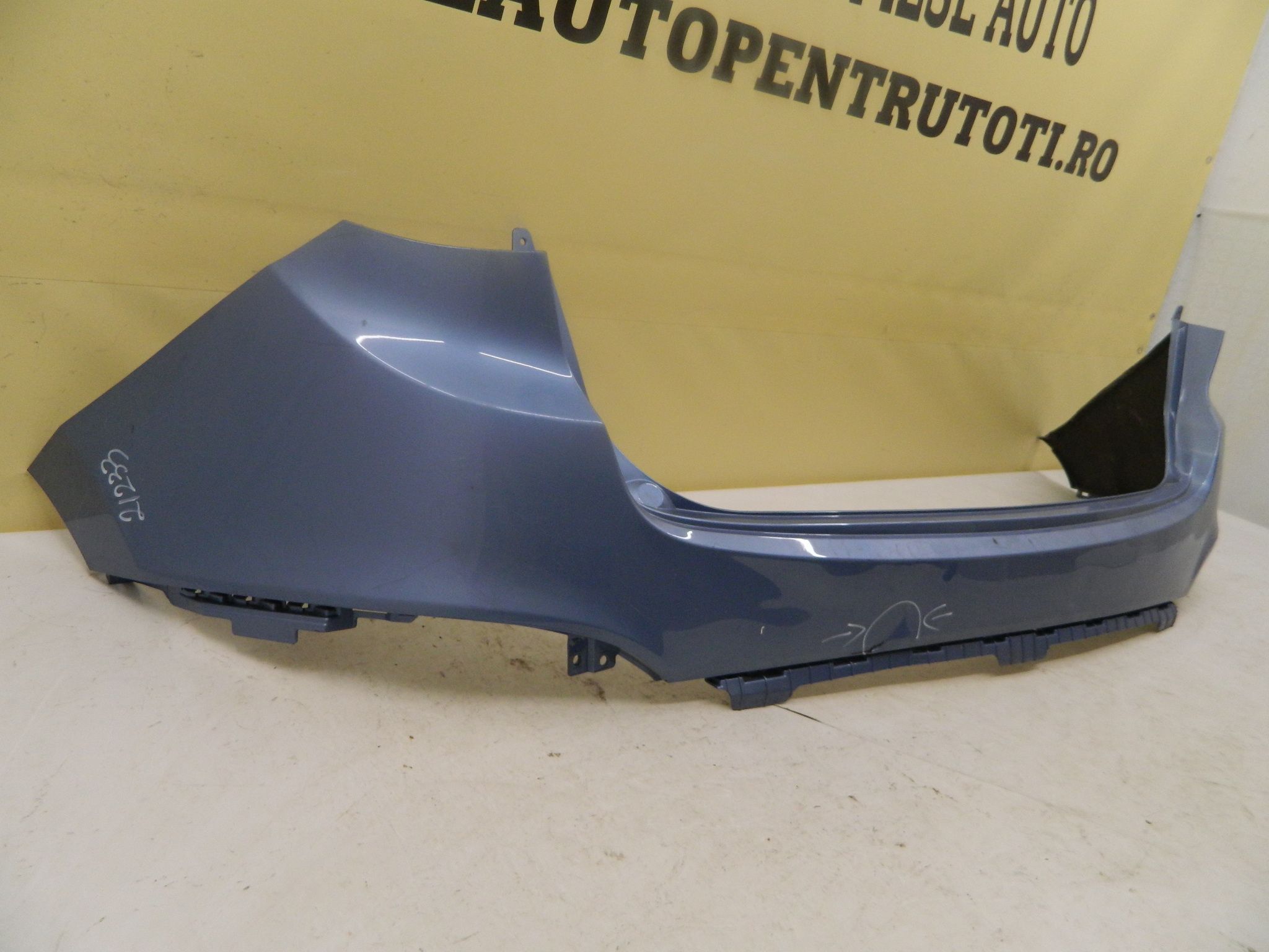 1d902bd4e7f273ef19671a19be84072a-hyundai_ix35_coolant_expansion_tank_reservoir.jpg