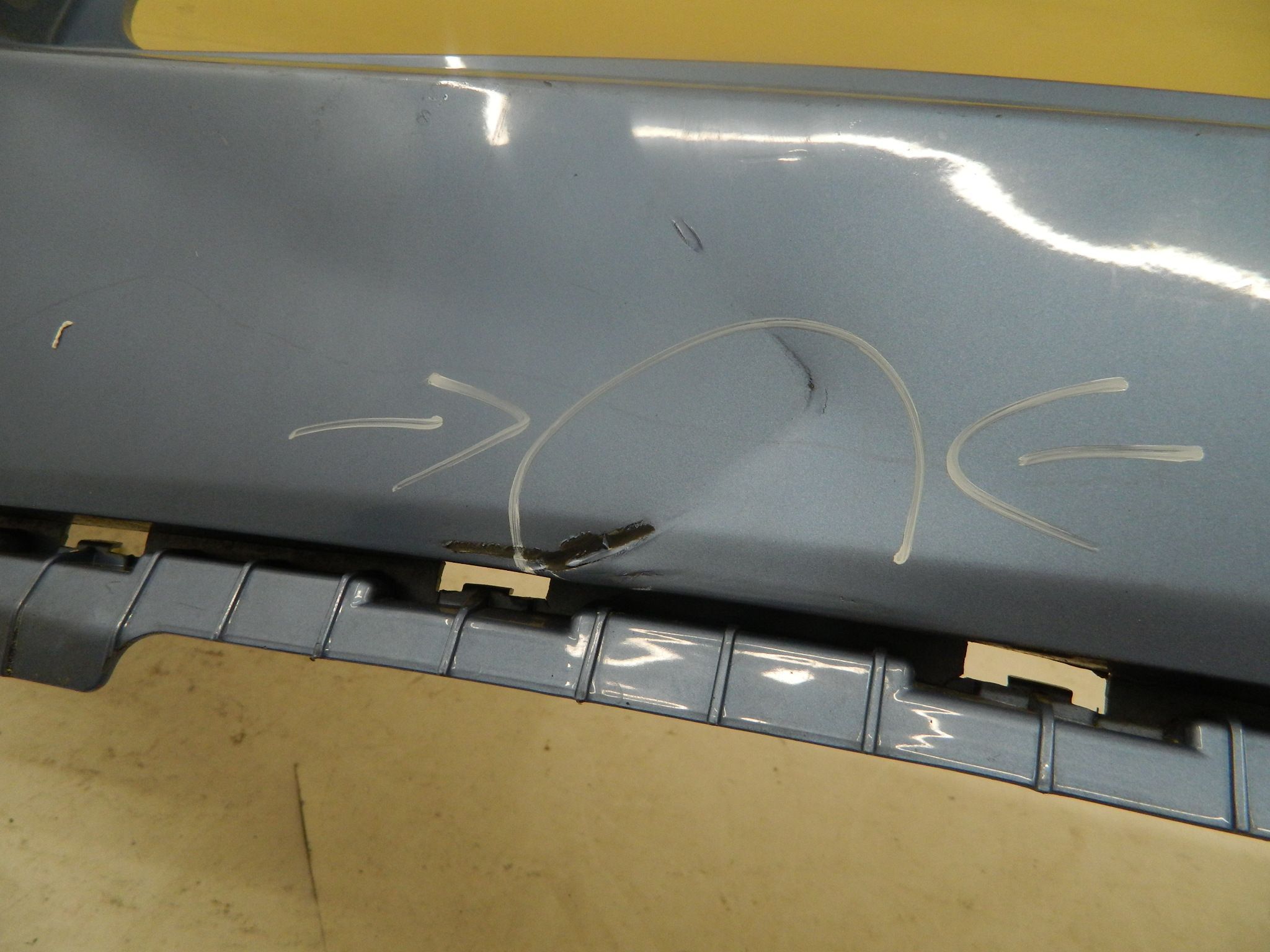 7711c121dd50556bbe0182e76bf7f861-hyundai_ix35_coolant_expansion_tank_reservoir.jpg